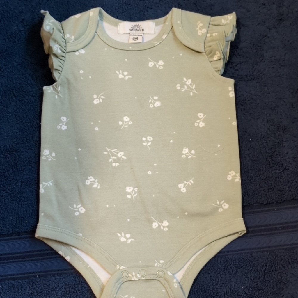 WonderLuxe 5 PC Multicolor Floral Onesie